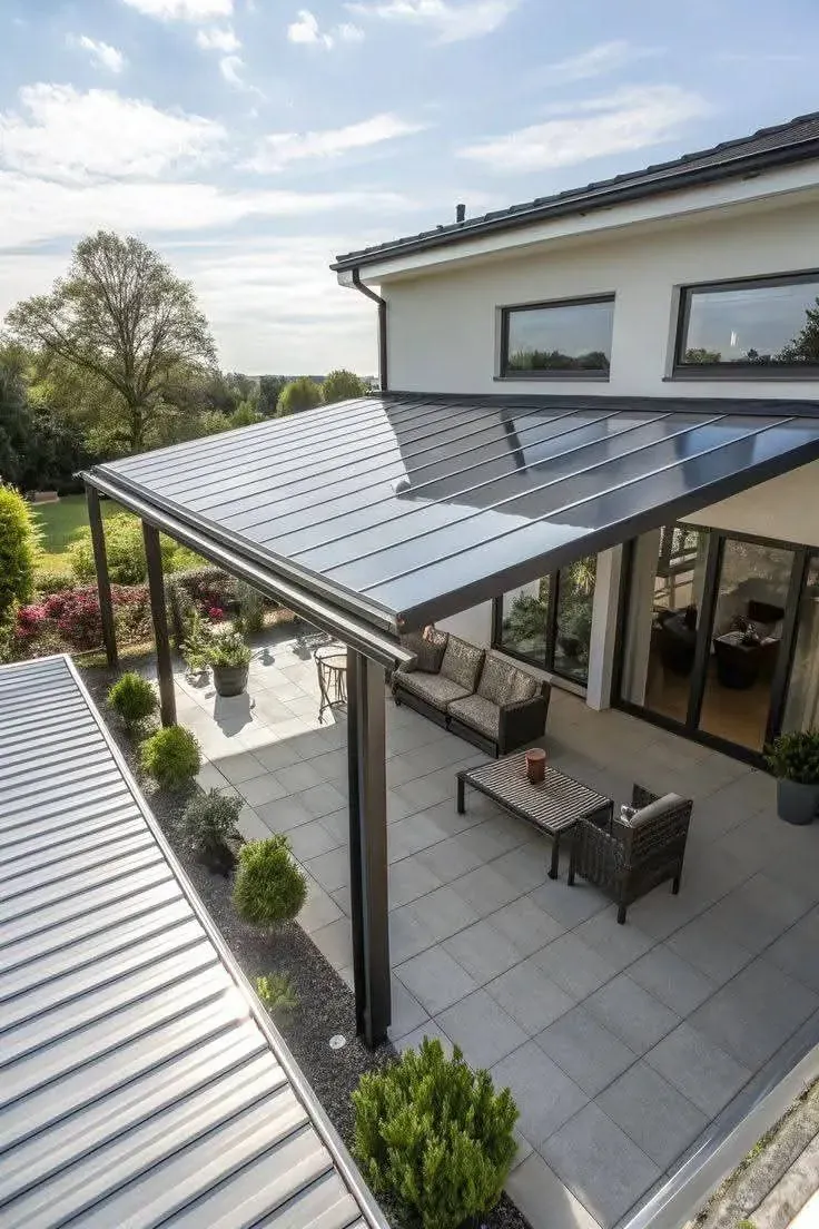 Insulated aluminum roof underside